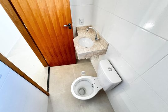 Banheiro de apartamento à venda com 2 quartos, 52m² em Água Fria, São Paulo