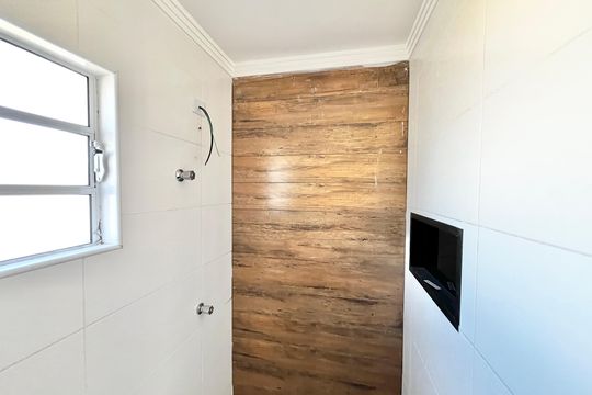 Banheiro de apartamento à venda com 2 quartos, 52m² em Água Fria, São Paulo