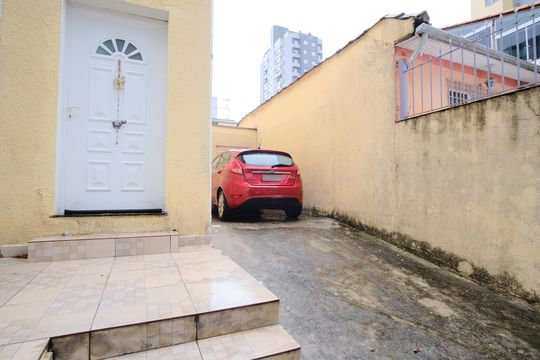 Garagem de casa à venda com 4 quartos, 175m² em Chácara Santo Antônio (zona Leste), São Paulo