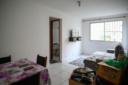 Sala de apartamento para alugar com 2 quartos, 49m² em Jardim Celeste, São Paulo