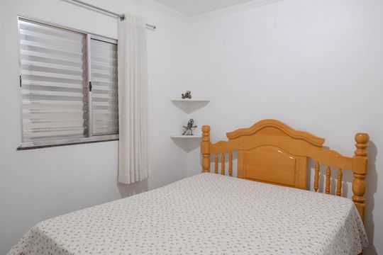 Quarto 2 de casa para alugar com 4 quartos, 300m² em Jardim Rosa de Franca, Guarulhos