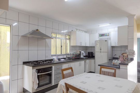 Cozinha de casa para alugar com 4 quartos, 300m² em Jardim Rosa de Franca, Guarulhos