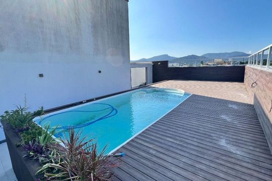 Apartamento à venda com 2 quartos, 88m² em Itaipu, Niterói