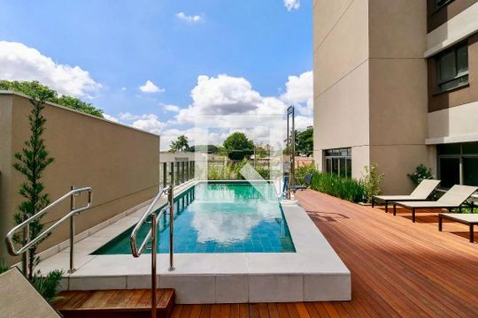 Piscina de kitnet/studio para alugar com 0 quarto, 28m² em Campo Belo, São Paulo
