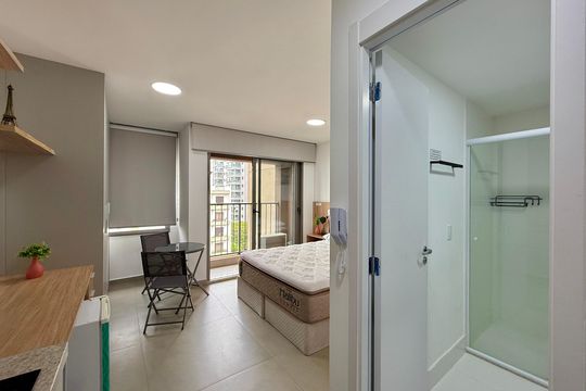Cozinha de kitnet/studio para alugar com 0 quarto, 28m² em Campo Belo, São Paulo