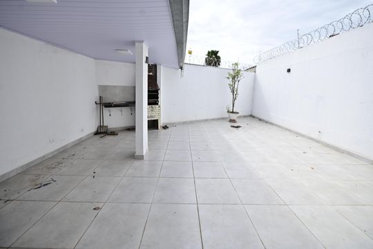 Casa para alugar com 3 quartos, 275m² em Setor Bueno, Goiânia