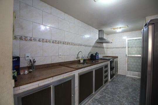 Cozinha de casa para alugar com 3 quartos, 175m² em Taquara, Rio de Janeiro