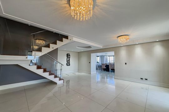 Apartamento à venda com 3 quartos, 282m² em Vila Assunção, Santo André
