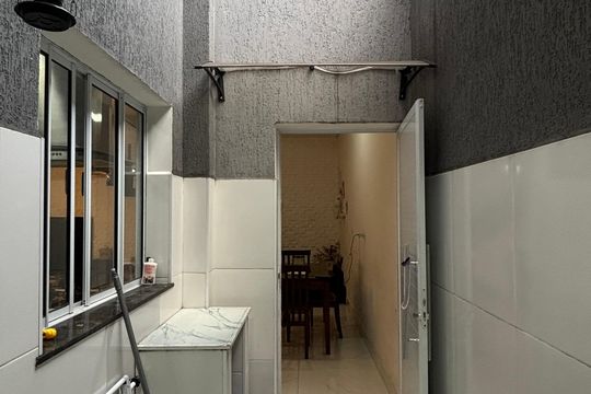 Área de Serviço de casa à venda com 4 quartos, 225m² em Vila Alzira, Santo André