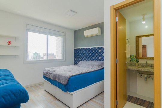 Quarto de apartamento para alugar com 1 quarto, 45m² em Petrópolis, Porto Alegre