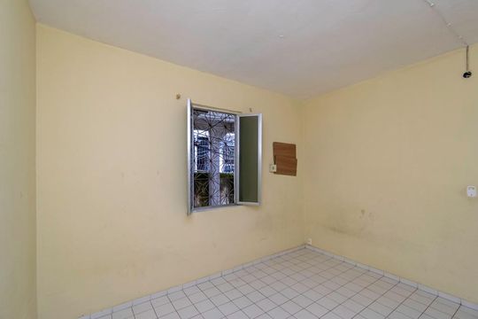 Quarto de casa para alugar com 1 quarto, 50m² em Vigário Geral, Rio de Janeiro