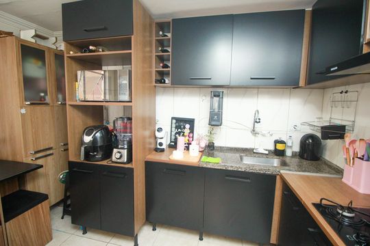 Cozinha de apartamento para alugar com 2 quartos, 58m² em Conjunto Residencial Planeta, Santo André