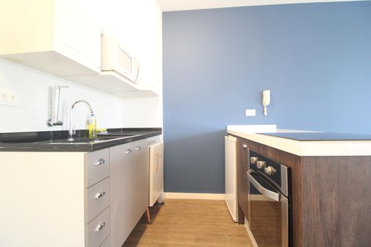 Cozinha de apartamento à venda com 1 quarto, 40m² em Vila Castelo, São Paulo