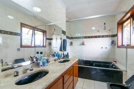 Casa à venda com 5 quartos, 270m² em Jardim Bonfiglioli, São Paulo