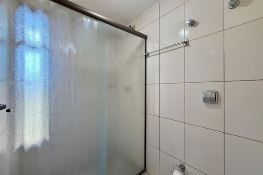 Banheiro  de apartamento para alugar com 2 quartos, 80m² em Chácara Santo Antônio, São Paulo