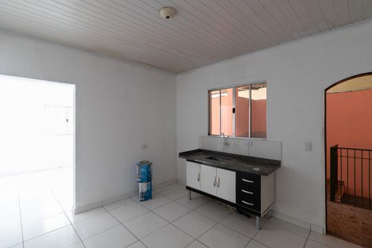 Cozinha de casa para alugar com 1 quarto, 49m² em Vila Nova Curuca, São Paulo