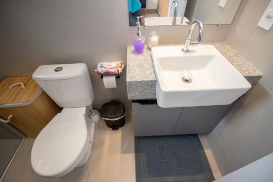 Banheiro da Suíte de apartamento à venda com 1 quarto, 32m² em Beatriz, Contagem
