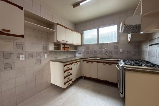 Apartamento para alugar com 4 quartos, 147m² em Sion, Belo Horizonte