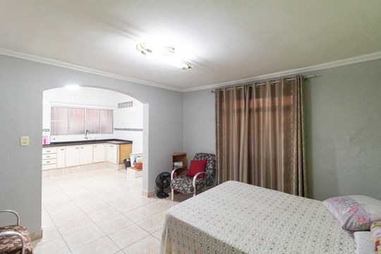 Casa à venda com 4 quartos, 303m² em Jardim das Flores, Osasco