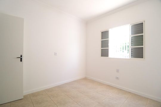 Quarto 2 de casa para alugar com 3 quartos, 210m² em Jardim Karaíba, Uberlândia
