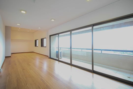 Apartamento para alugar com 3 quartos, 342m² em Vila Progredior, São Paulo