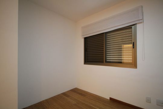 Apartamento para alugar com 3 quartos, 342m² em Vila Progredior, São Paulo