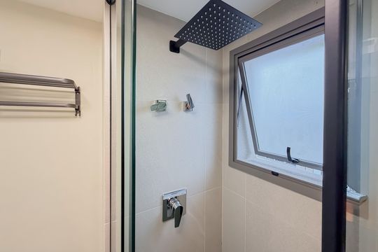 Banheiro de kitnet/studio para alugar com 1 quarto, 29m² em Vila Mariana, São Paulo