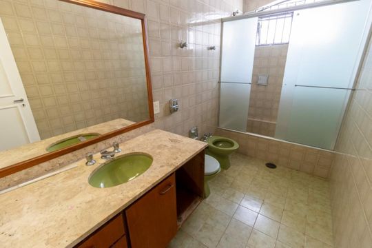 Casa para alugar com 4 quartos, 256m² em Planalto Paulista, São Paulo