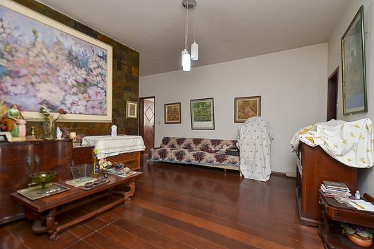 Sala 2 de casa à venda com 5 quartos, 316m² em Sagrada Família, Belo Horizonte