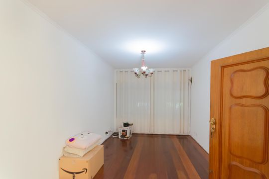 Casa à venda com 4 quartos, 200m² em Vila Mariana, São Paulo