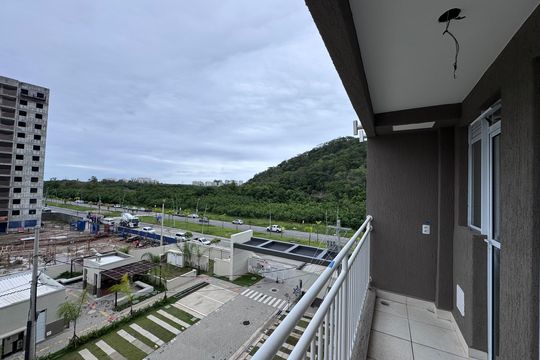 Varanda de apartamento à venda com 2 quartos, 52m² em Barra Olímpica, Rio de Janeiro