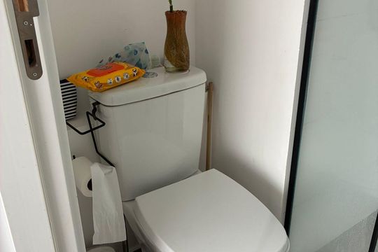 Banheiro de kitnet/studio à venda com 1 quarto, 28m² em Jardim das Acacias, São Paulo