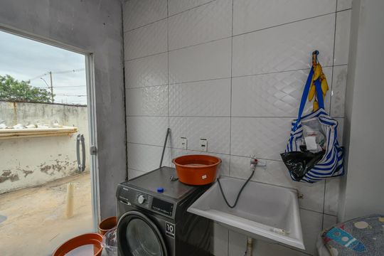 Área de Serviço de casa para alugar com 5 quartos, 510m² em Parque Olívio Franceschini, Hortolândia