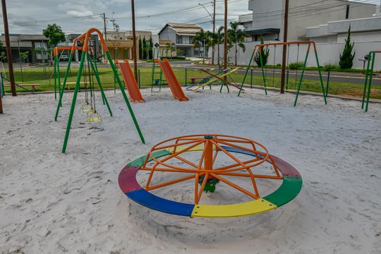 Área comum - Playground de casa para alugar com 5 quartos, 510m² em Parque Olívio Franceschini, Hortolândia