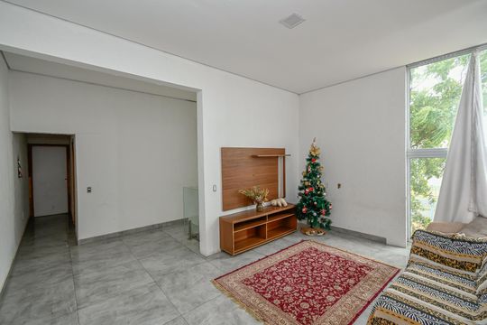 Casa para alugar com 5 quartos, 510m² em Parque Olívio Franceschini, Hortolândia