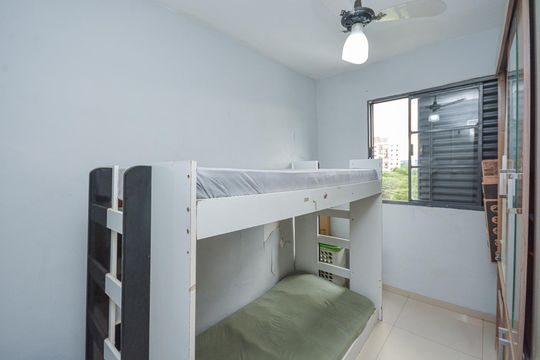 Quarto 1 de apartamento para alugar com 2 quartos, 47m² em Vila Campo Grande, São Paulo