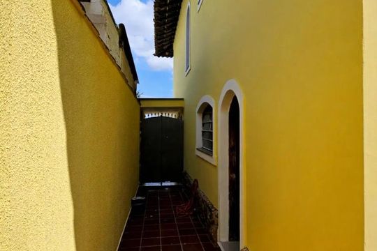 Casa à venda com 4 quartos, 280m² em Jardim Maria Rosa, Taboão da Serra