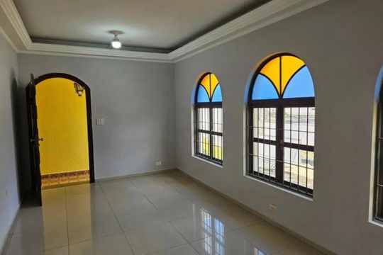 Casa à venda com 4 quartos, 280m² em Jardim Maria Rosa, Taboão da Serra