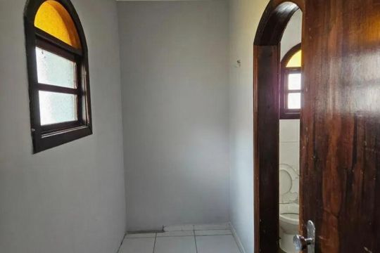 Casa à venda com 4 quartos, 280m² em Jardim Maria Rosa, Taboão da Serra
