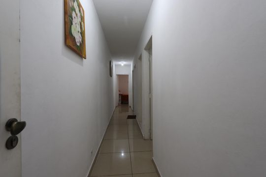 Corredor de casa à venda com 4 quartos, 240m² em Sapopemba, São Paulo