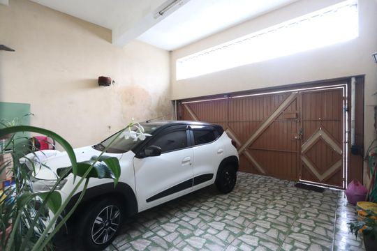 Garagem de casa à venda com 4 quartos, 240m² em Sapopemba, São Paulo