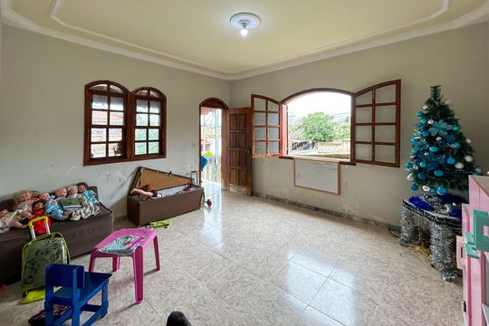 Casa para alugar com 5 quartos, 365m² em Rio Branco, Belo Horizonte