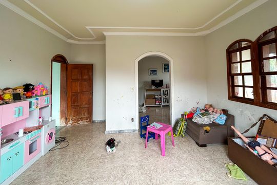 Casa para alugar com 5 quartos, 365m² em Rio Branco, Belo Horizonte