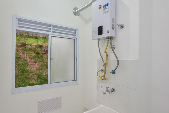 Área de Serviço  de apartamento para alugar com 2 quartos, 40m² em Jardim Piracuama, São Paulo
