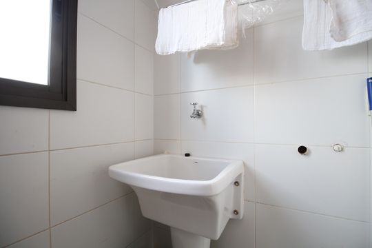 Cozinha e Área de Serviço de apartamento para alugar com 2 quartos, 59m² em Águas Claras, Brasília