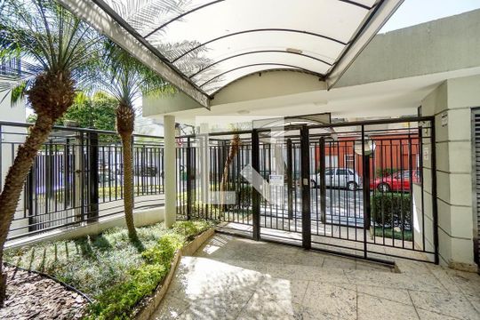 Condomínio - Entrada  de apartamento para alugar com 1 quarto, 44m² em Tatuapé, São Paulo