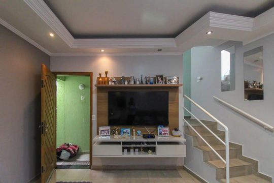 Casa para alugar com 2 quartos, 150m² em Vila Ema, São Paulo