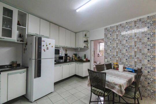 Casa para alugar com 2 quartos, 150m² em Vila Ema, São Paulo