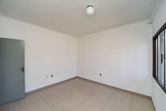 Sala 1 de casa à venda com 4 quartos, 240m² em Sarandi, Porto Alegre