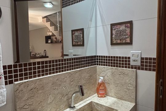 Lavabo de casa à venda com 3 quartos, 225m² em Jardim Santo André, Santo André